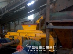 花香中的四輥破碎機發貨，顯得格外好看